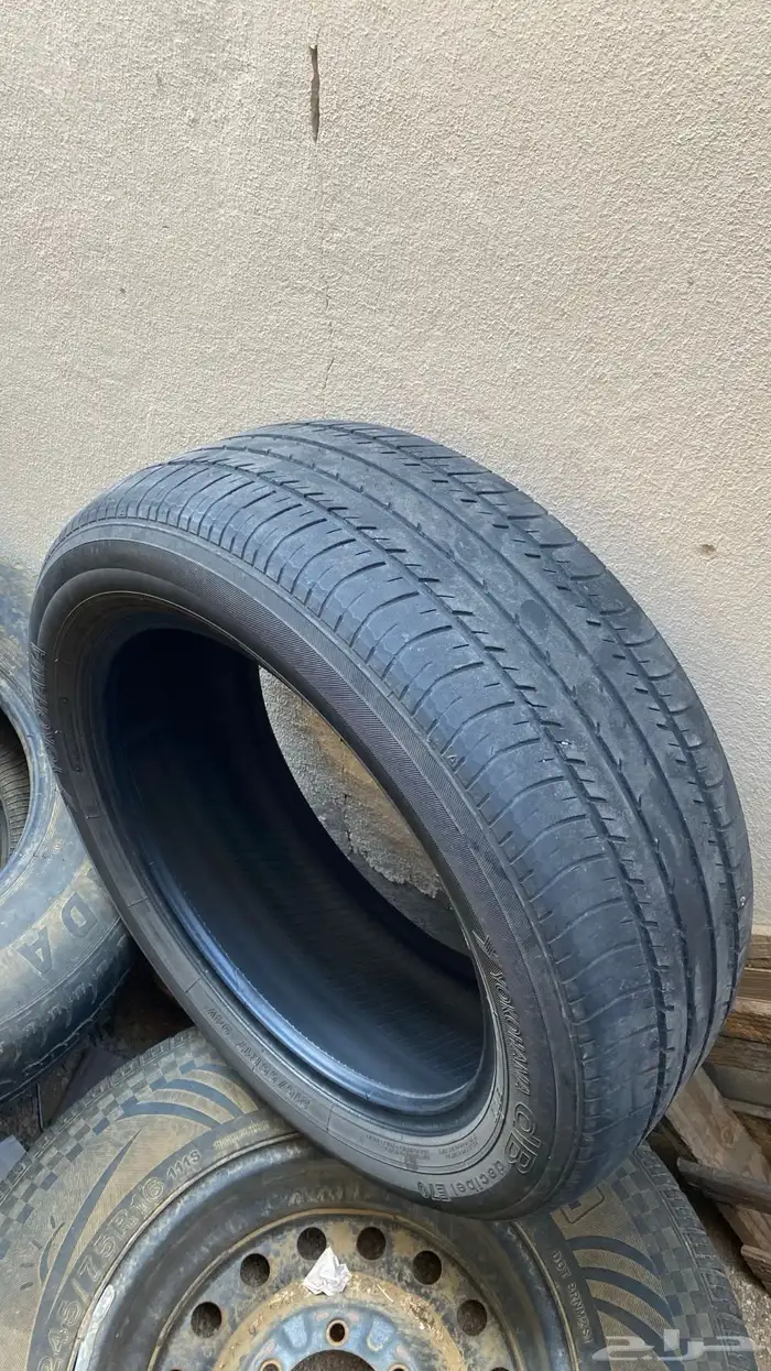 كفر يوكهاما مقاس 215   55   17 للبيع 1