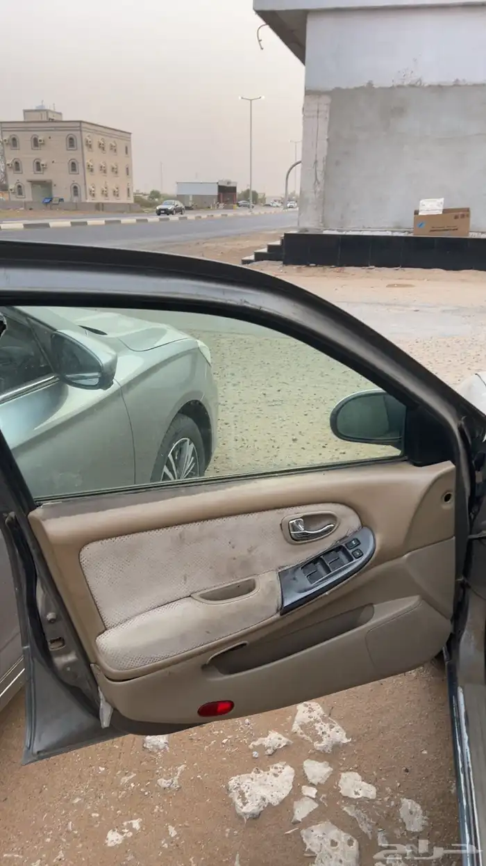 السلام عليكم ورحمة الله وبركاته السياره للبيع بحالتها 11