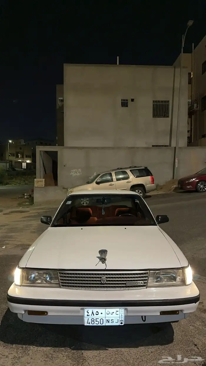 لوحة مميزة تحمل اسم حسن 0