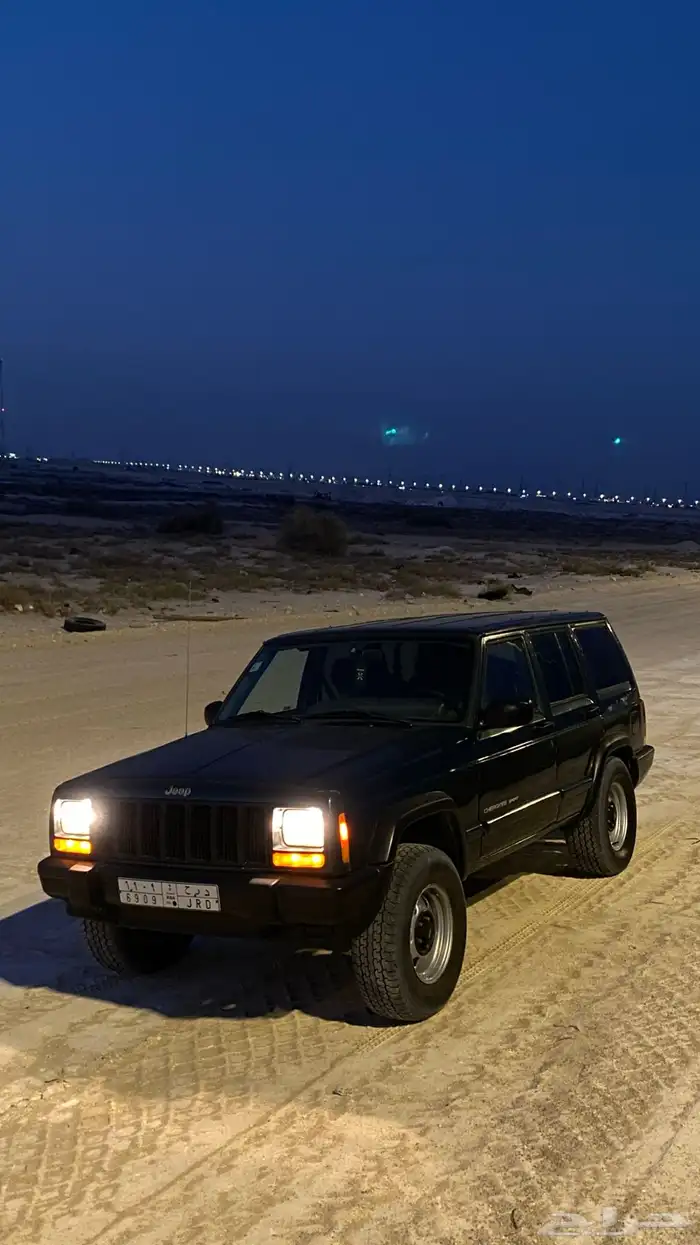 جيب شروكي 2000 0