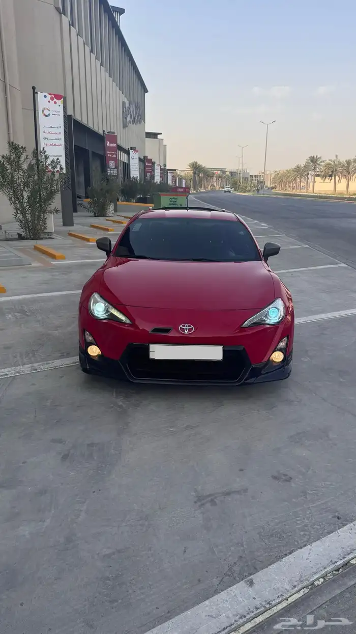 تويوتا رياضية gt86 12