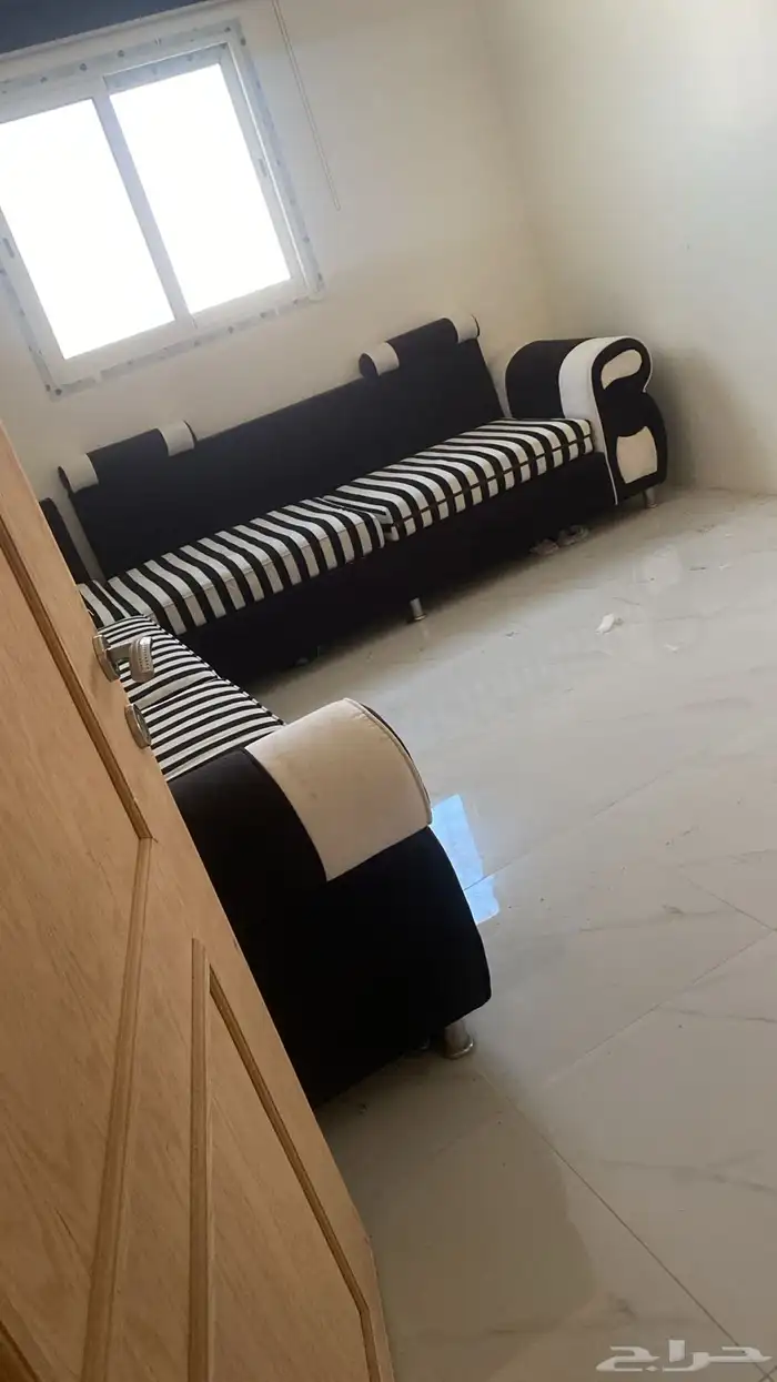 كنب مستعمل استعمال خفيف نظيف زاويه حرف ال 1