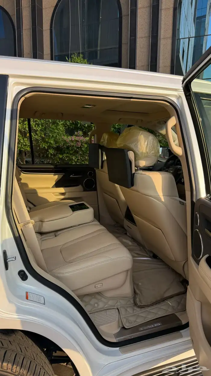 لكزس LX570 سعودي 2021 13