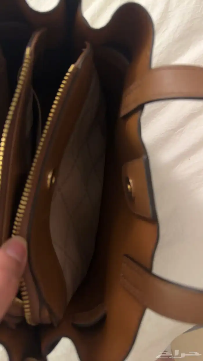 شنطة يد ماركة Michael Kors أصلية 6