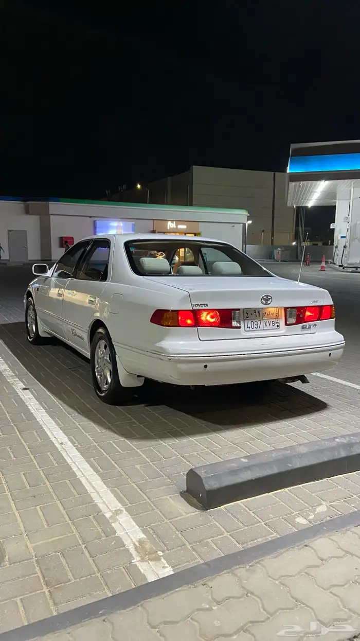 كامري قراندي 2001 v6 0