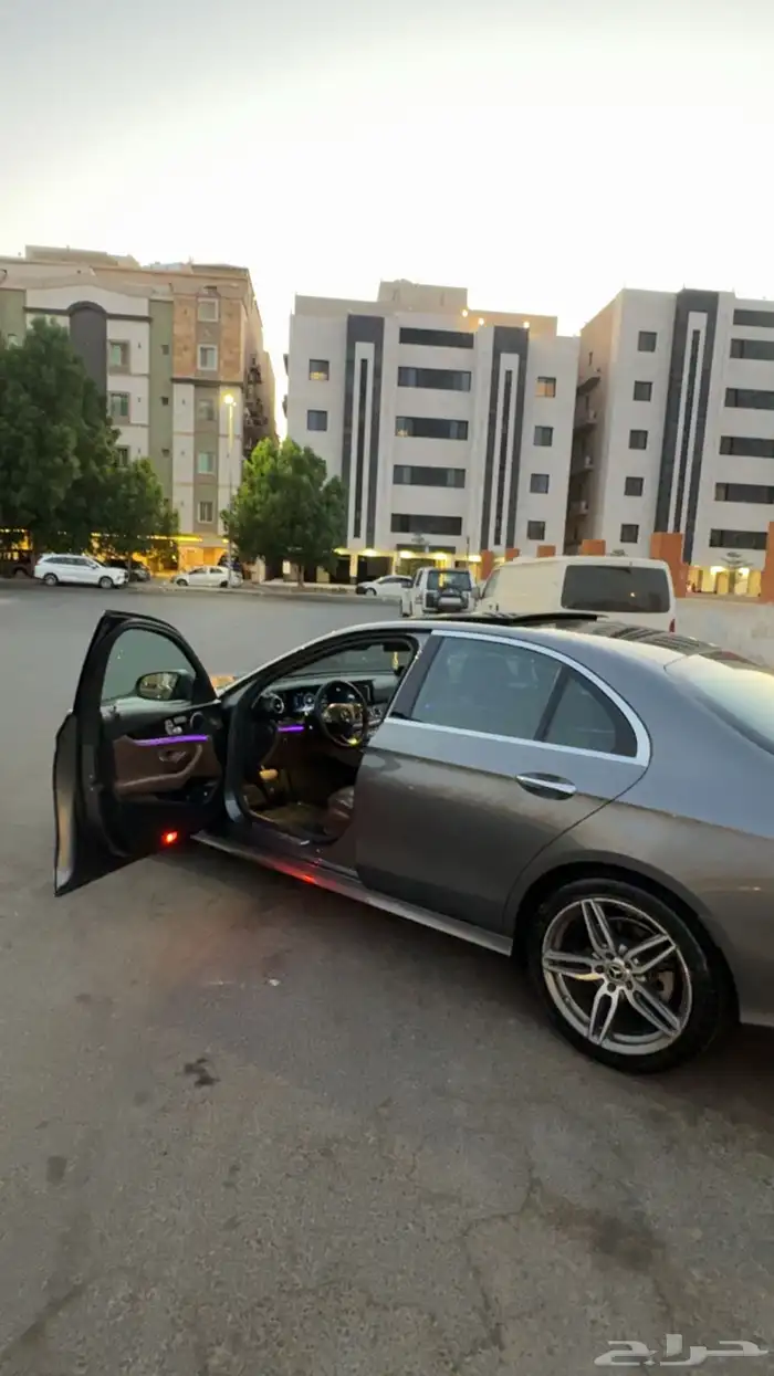 مرسيدس E300 2017 16