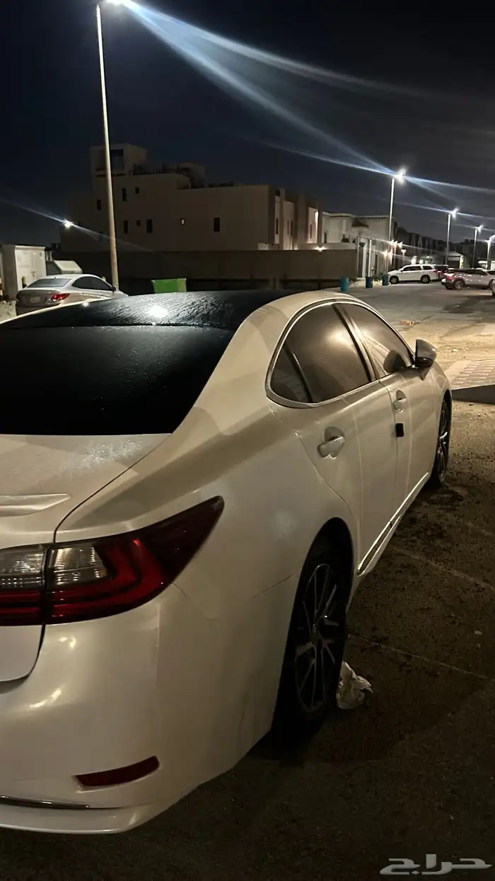 لكزس es350 2016 على السوم 2