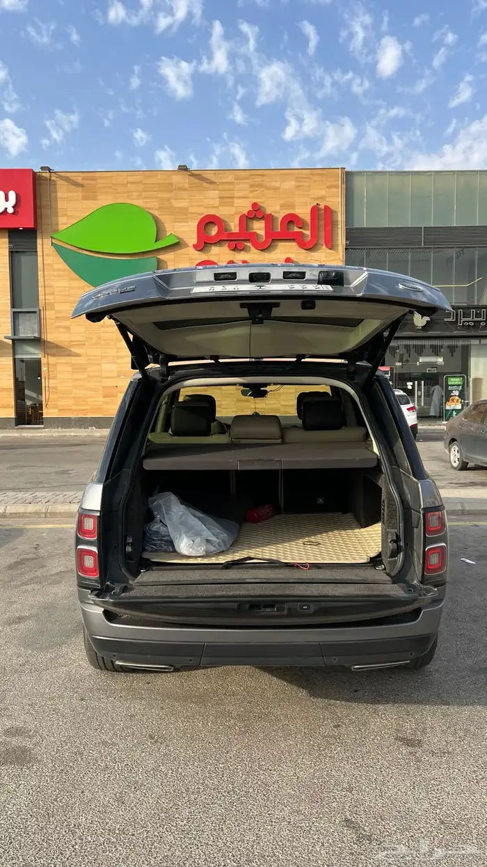 رنج روفر Vogue P400 موديل  2020 5