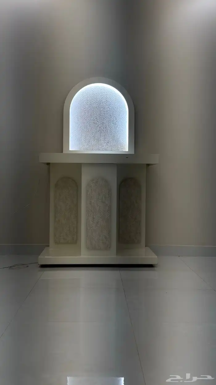 عربية ملكة 1