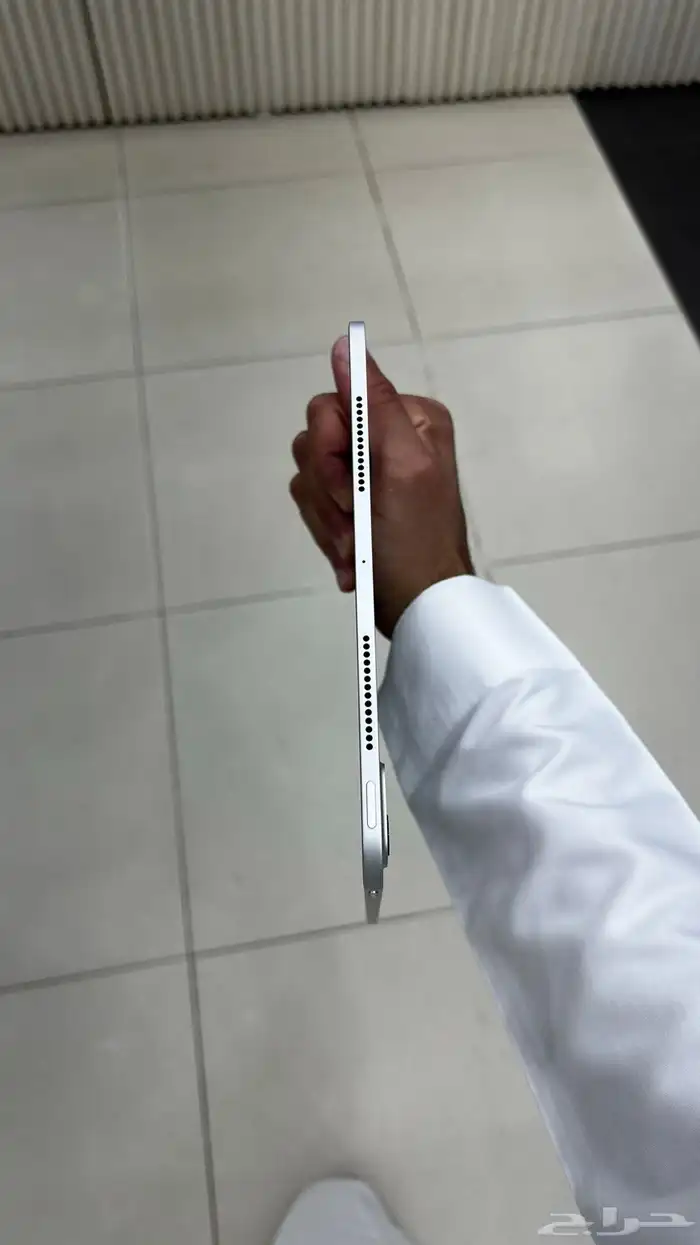 ايباد برو M4 4