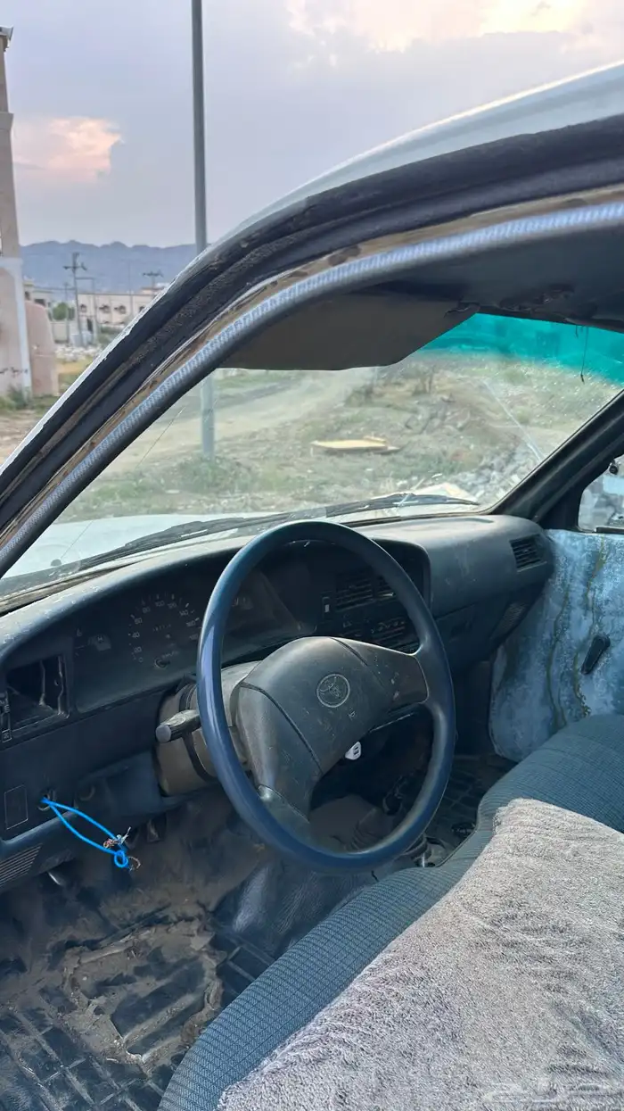 هايلكس 93 5