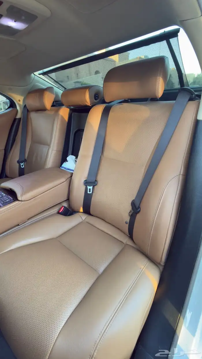 لكزس LS460L (2014) 35