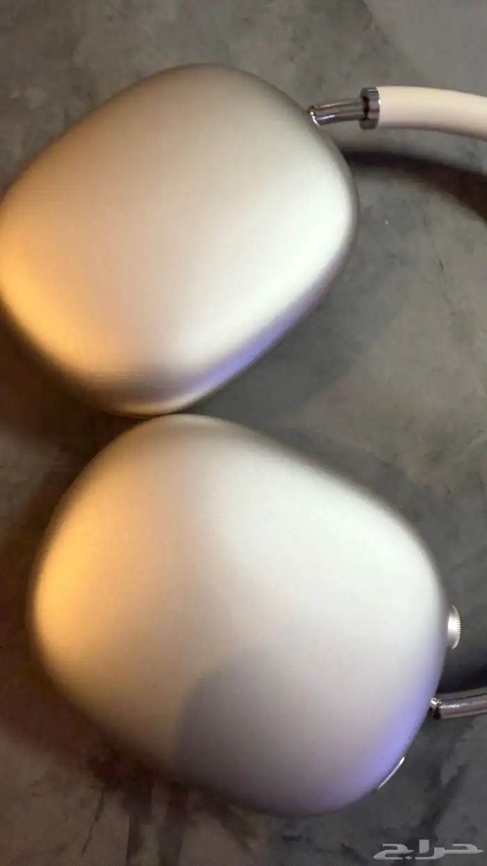 سماعه ابل ايربودز ماكس 1