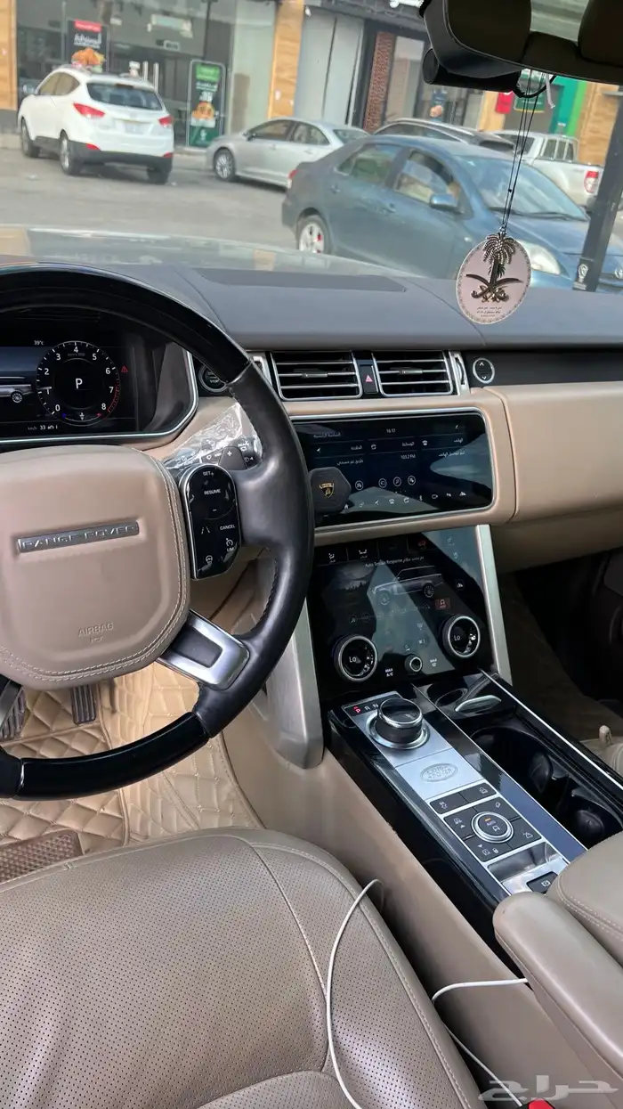 رنج روفر Vogue P400 موديل  2020 22