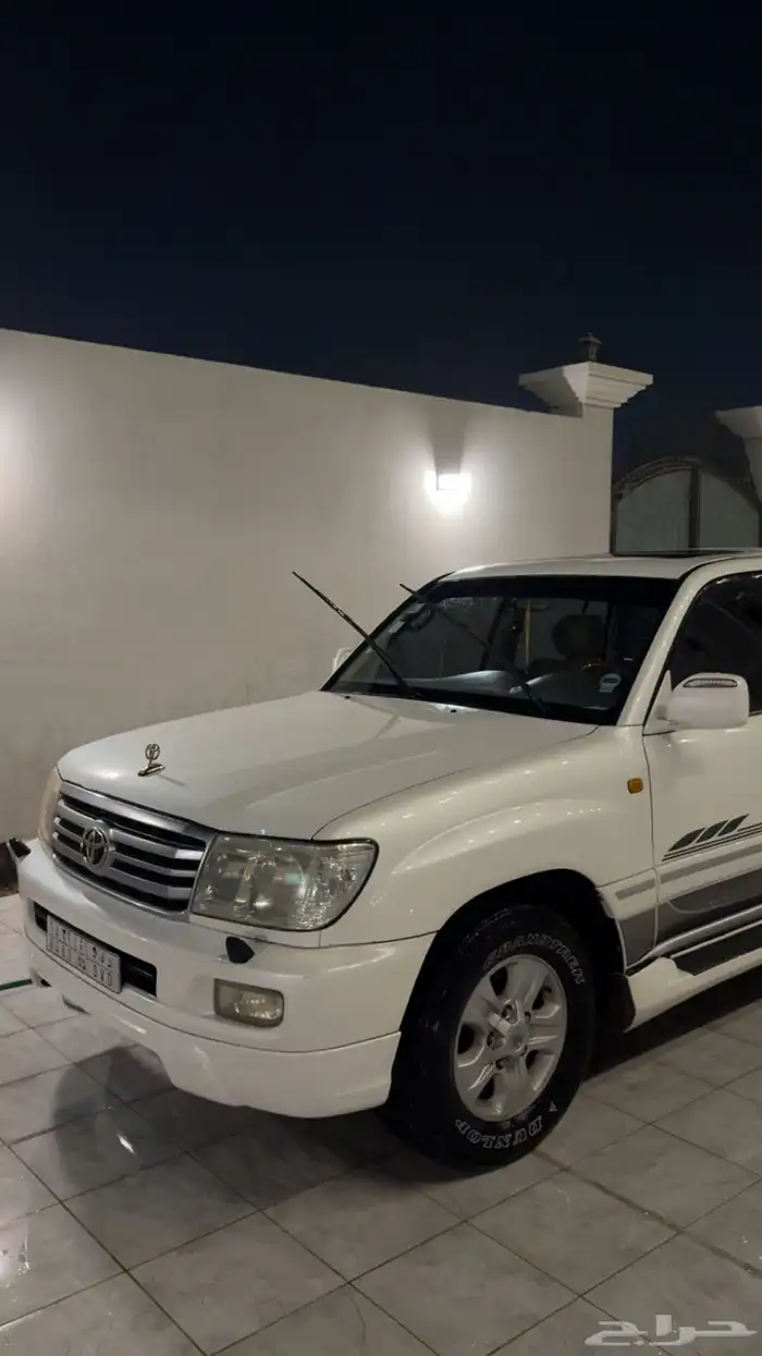 لاندكروزر 2006 فل كامل V8 نظيف 1