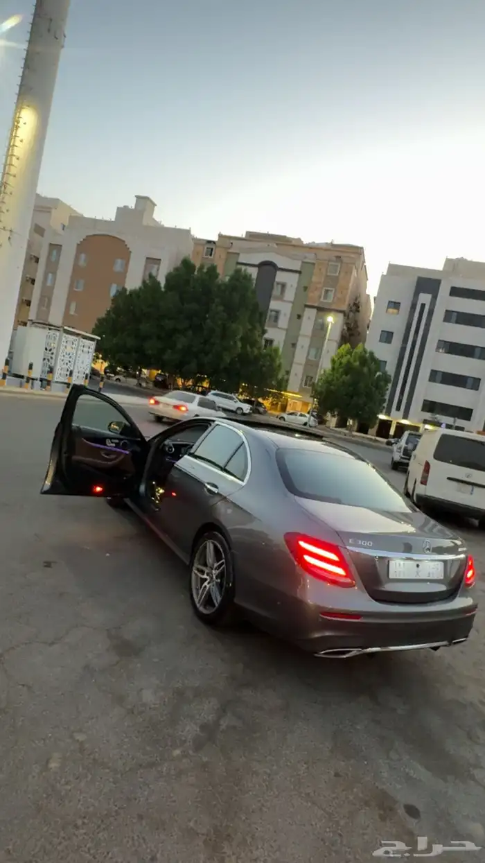 مرسيدس E300 2017 17