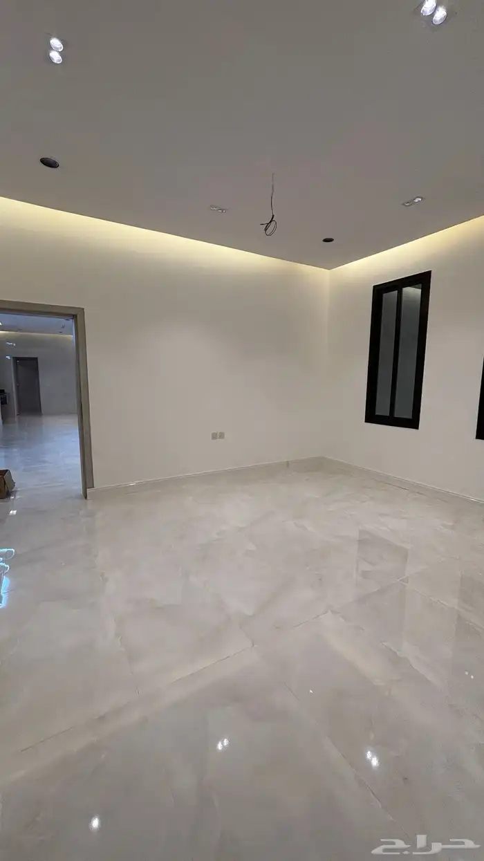 فيلا تصميم كلاسيكي للبيع ابو عريش 4