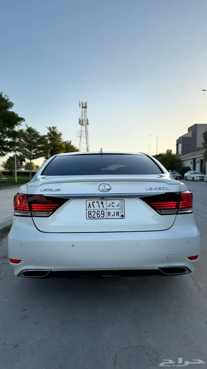 لكزس LS460L (2014) 5