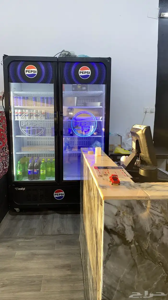 مطعم للتقبيل 2
