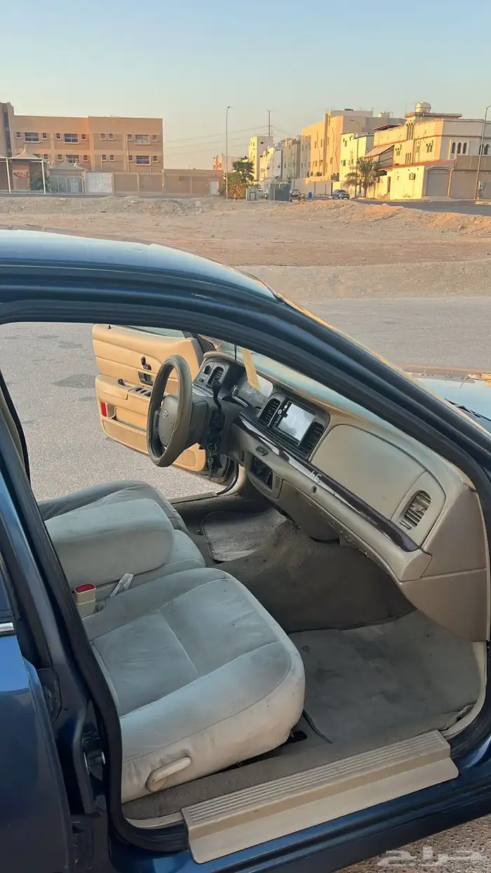 فورد فكتوريا 5