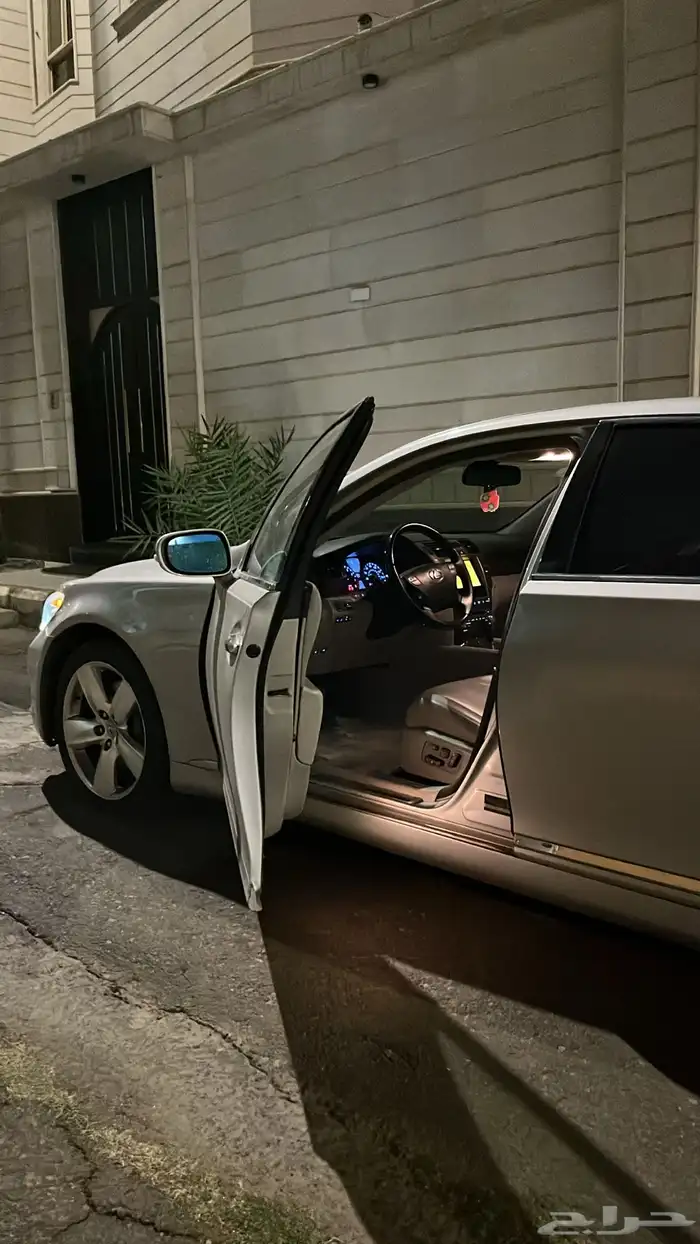 لكزس LS 2010 أمريكي 1