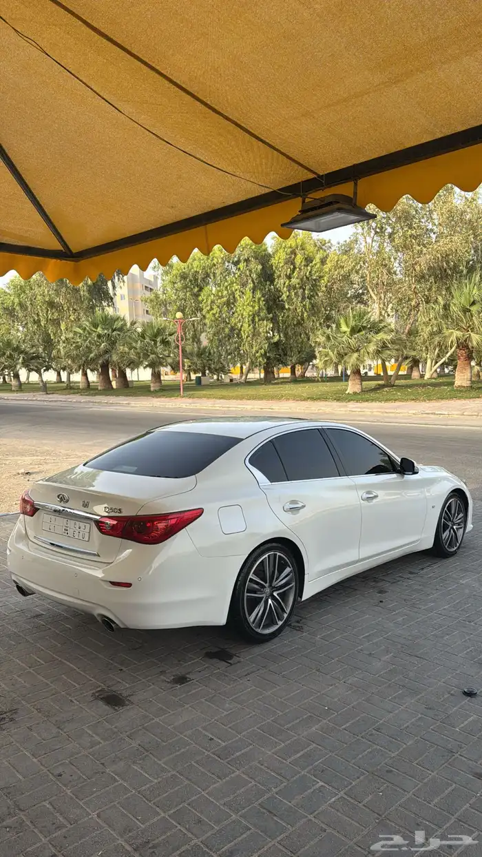للبيع انفنتي Q50s 3.7 1