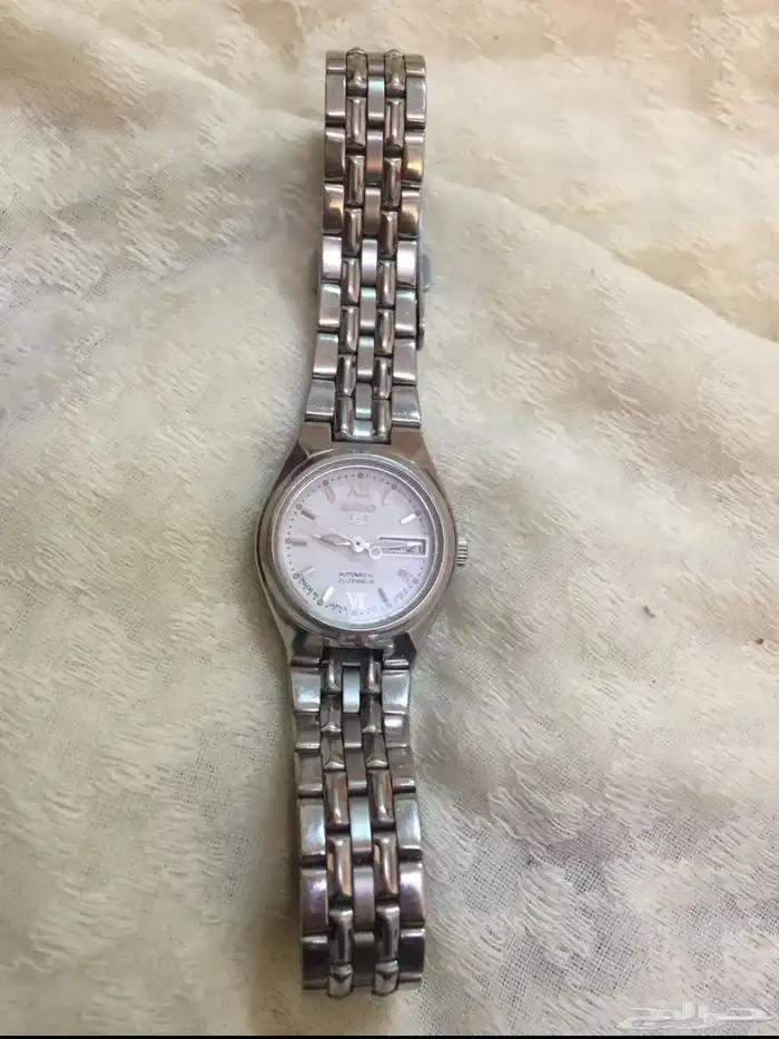 ساعة نسائية 1