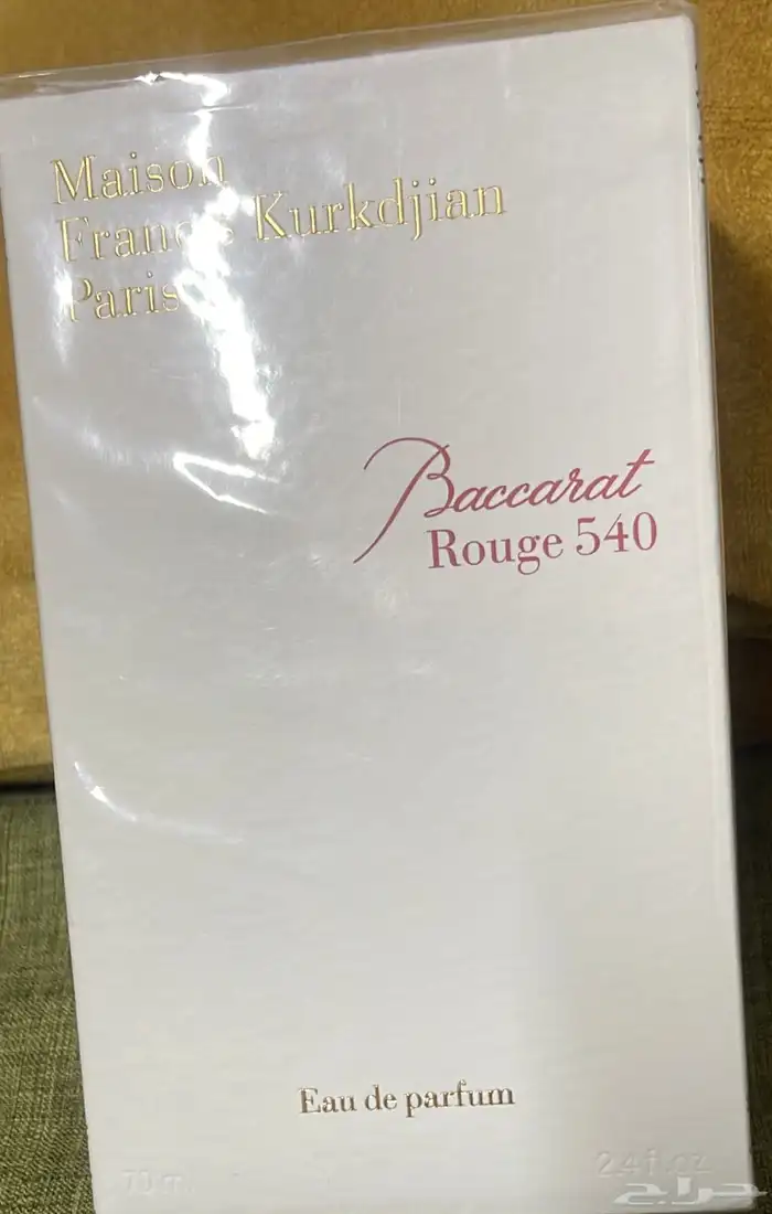 عطر بكرات روج من باريس 0