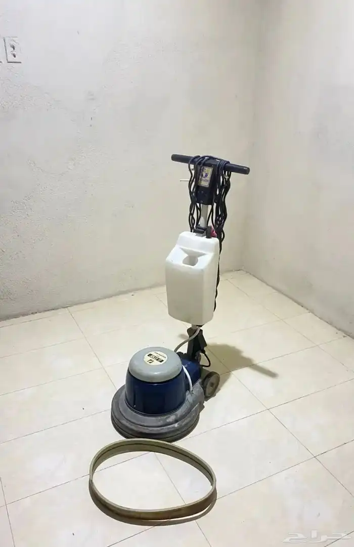 مكينة تنظيف ارضيات و موكيت 0