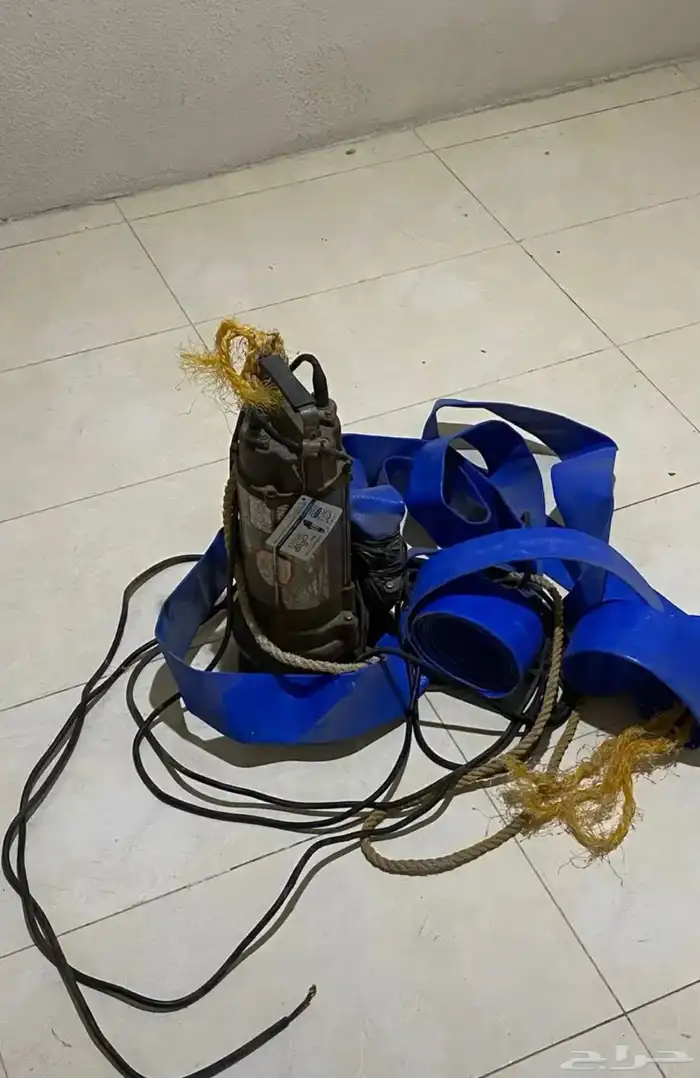 مكينة تنظيف ارضيات و موكيت 3