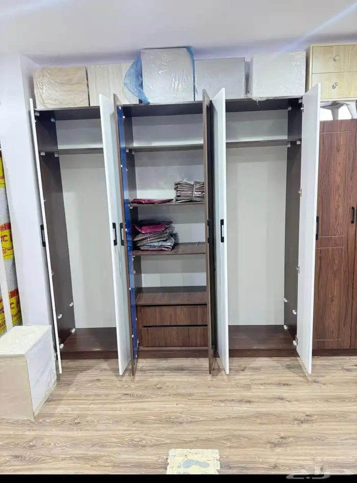 غرفة نوم كاملة  أثاث منزلي  سرير ودولاب وبطانيات 17