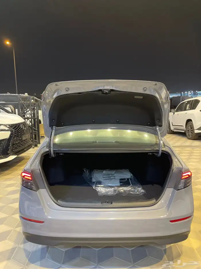 هوندا اكورد نص فل اسمنتي بسعر 126000 شامل 12