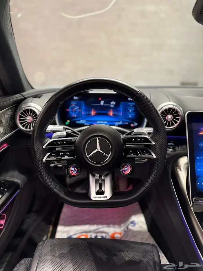 مرسيدس SL63 AMG 12