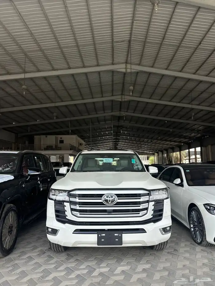 تويوتا GXR L4 2025 جديد 2
