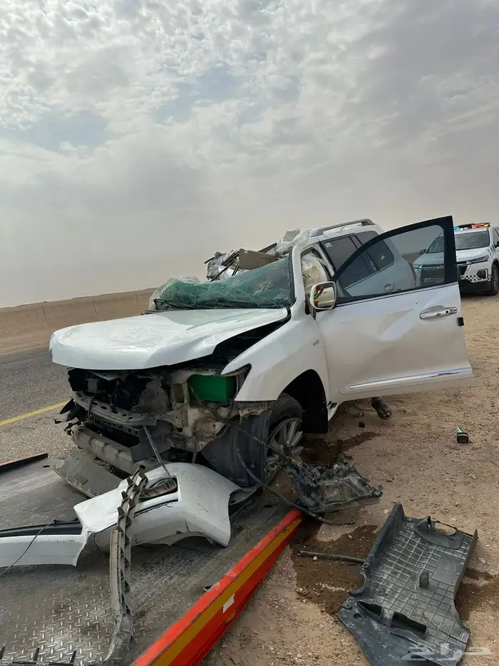 جيب لكزس 2011 LX570 تمم البيع 13