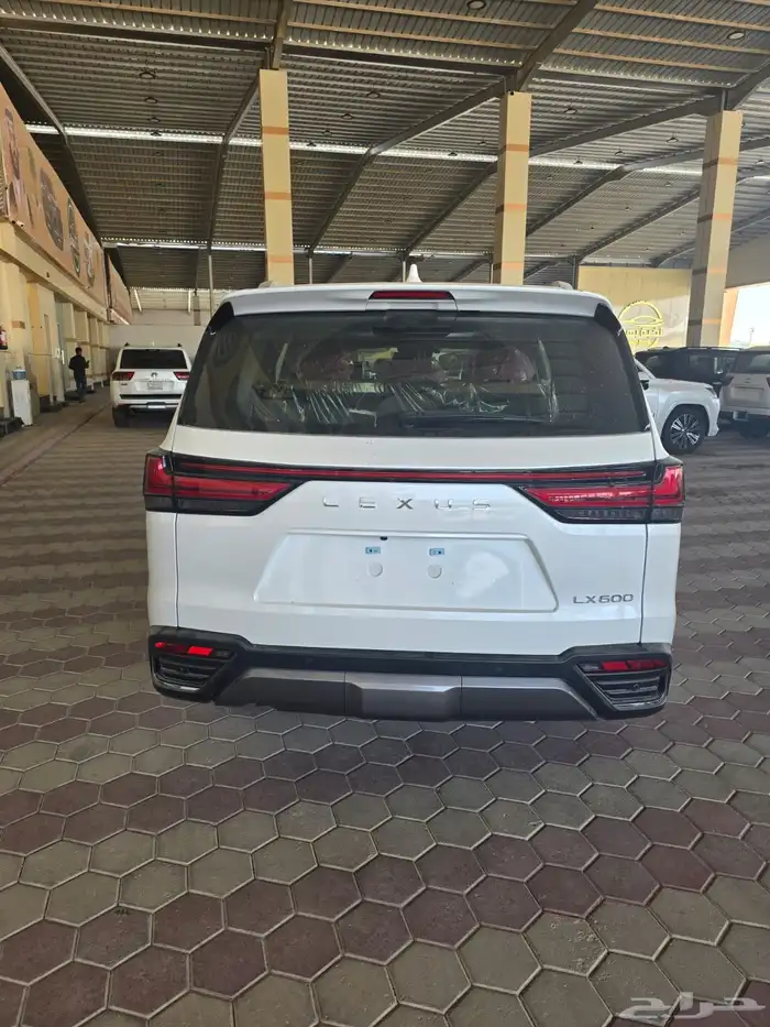 تويوتا لكزس LX600 2025ابيض جملي سعودي بطاقه جمركيه 1