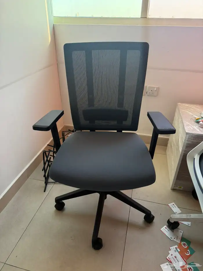 للبيع كراسي مكتبيه مستعملة 2