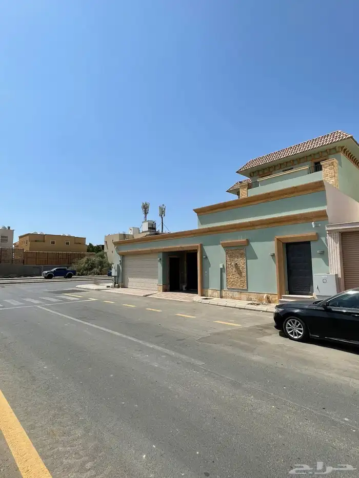 للبيع فيلا مميزة كبيرة في حي البندر أبحر الشمالية 0