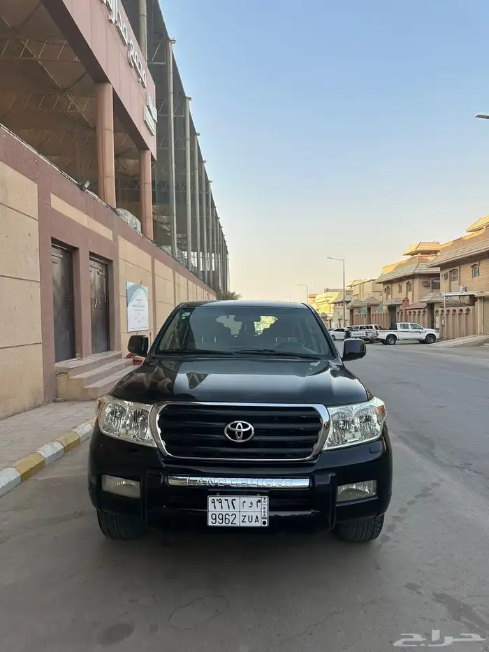 للبيع لاندكروزر 2010 6 سلندر 0
