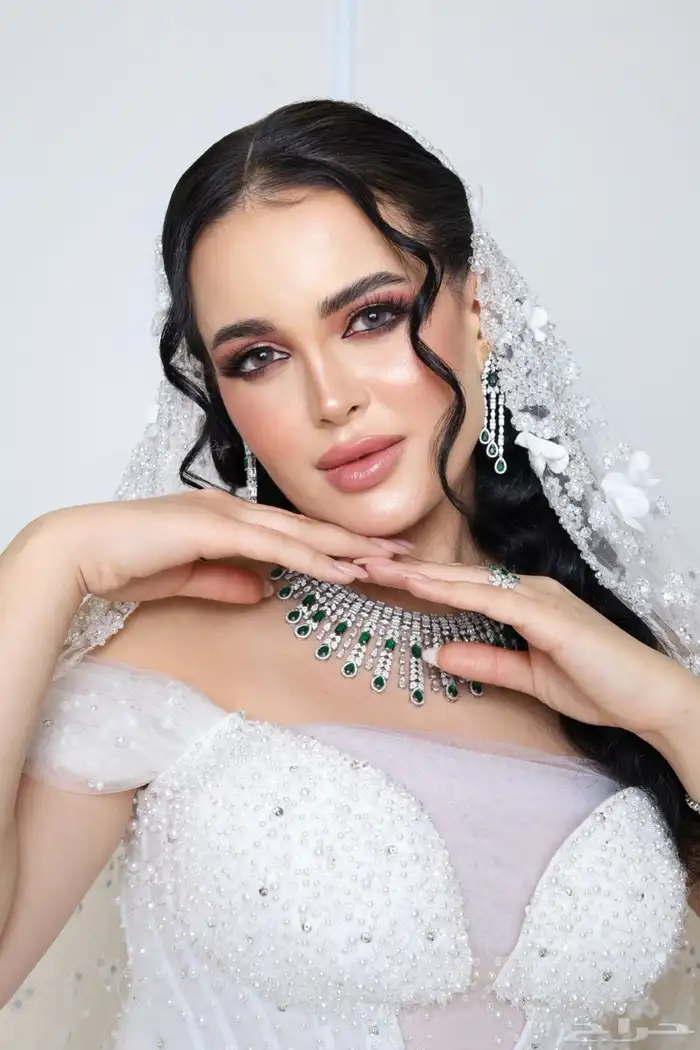 عروض الميكب ب 250وتساريح ب150 5