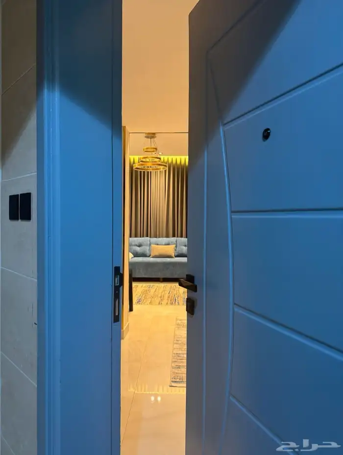 شقة مفروشة فاخرة للإيجار الشهري والسنوي مروج الأمير 1