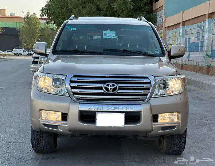 لاندكروزر GXR 2011 6V 0