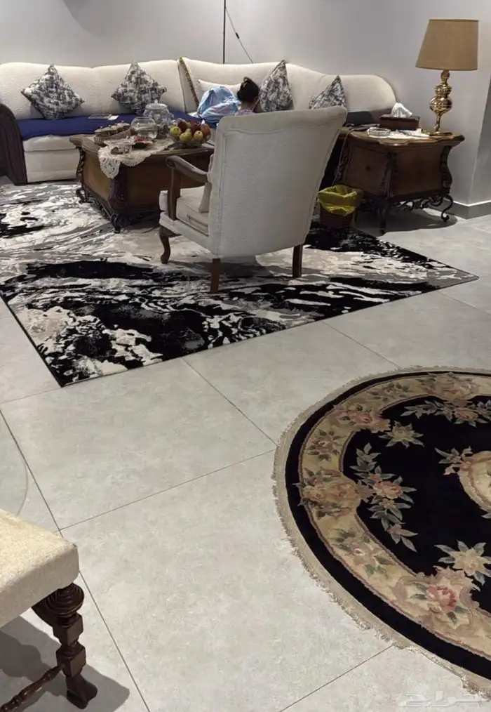 سجاده كبيره 2ونص في 3 ألوان مودرن وجديده لم تستعمل ب350 ريا 0