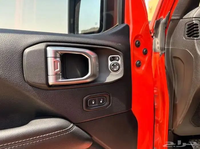 Jeep Wrangler Sahara JLU (Premium Edition) 26