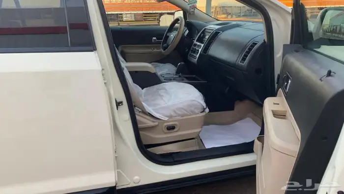 للبيع جيب فورد عائلي 11