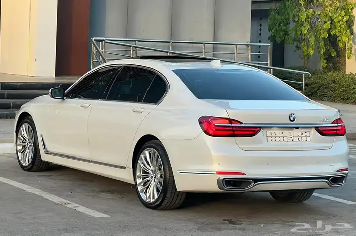 بي ام دبليو 730Li 2018 (بحالة ممتازة) 7