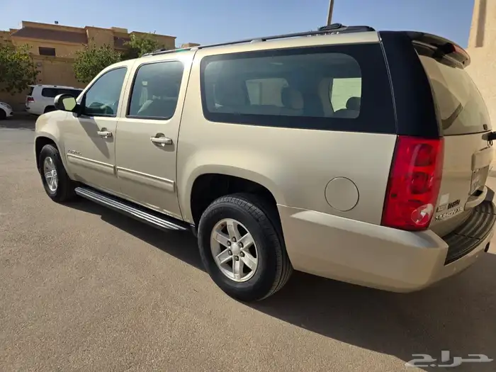 جي ام سي 2011 2