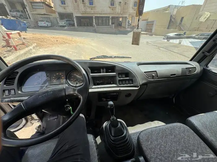 ايسوزو FSR 8