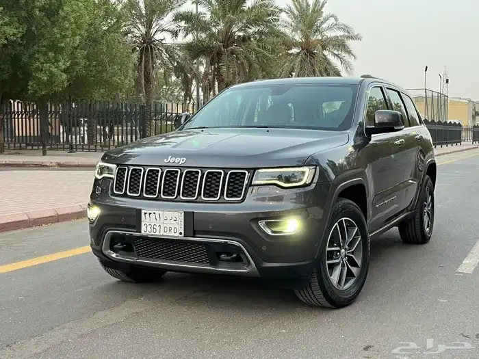 جراند شيروكي ليمتد 2018 ( V6 بحالة الوكالة ) 4