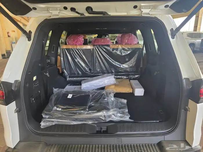 تويوتا لكزس LX600 2025ابيض جملي سعودي بطاقه جمركيه 10